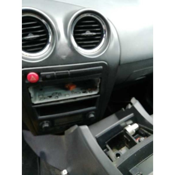 seat cordoba berlina (6l2) del año 2004