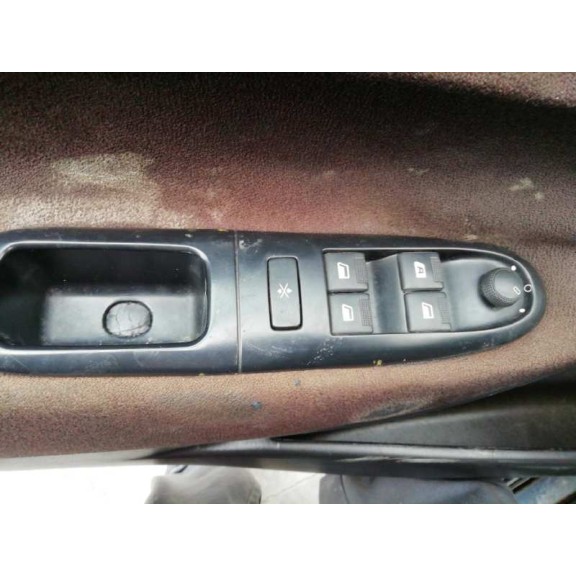 peugeot 607 (s1) del año 2001