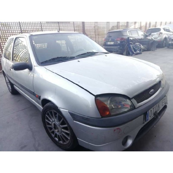 ford fiesta berlina (dx) del año 2000