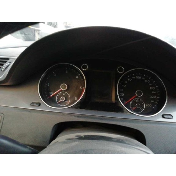 volkswagen passat berlina (3c2) del año 2010