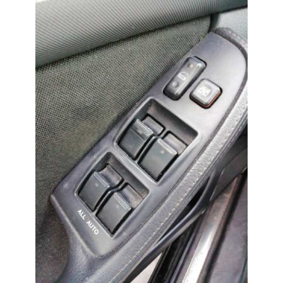 toyota avensis wagon (t25) del año 2006