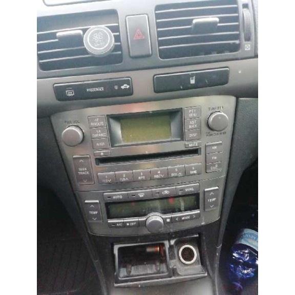 toyota avensis wagon (t25) del año 2006