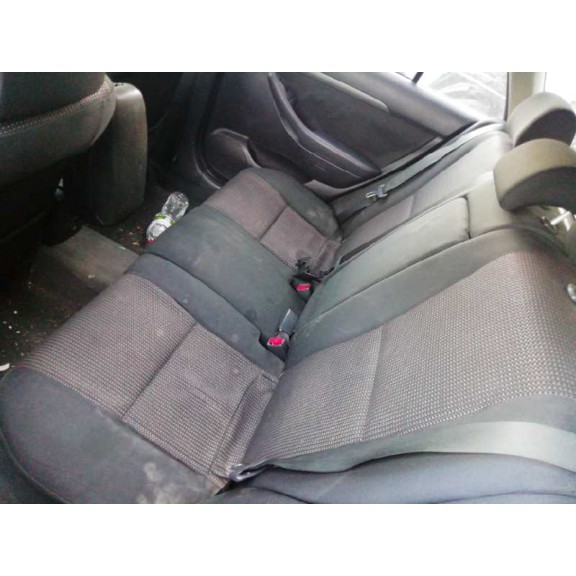 toyota avensis wagon (t25) del año 2006