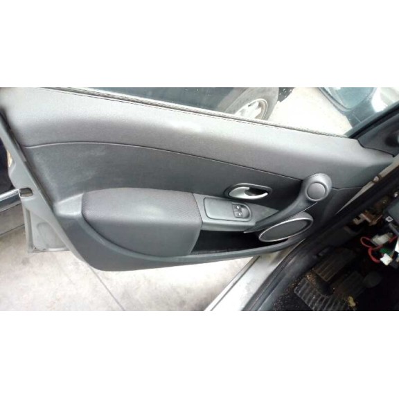 renault clio iii del año 2008