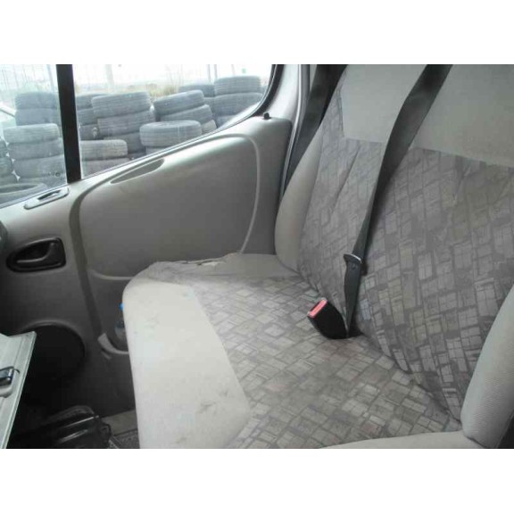 opel vivaro del año 2002