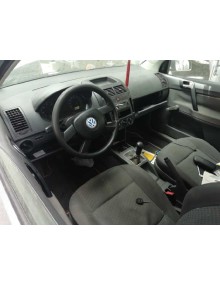 volkswagen polo (9n1) del año 2002 2