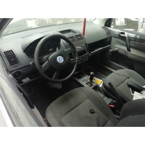 volkswagen polo (9n1) del año 2002