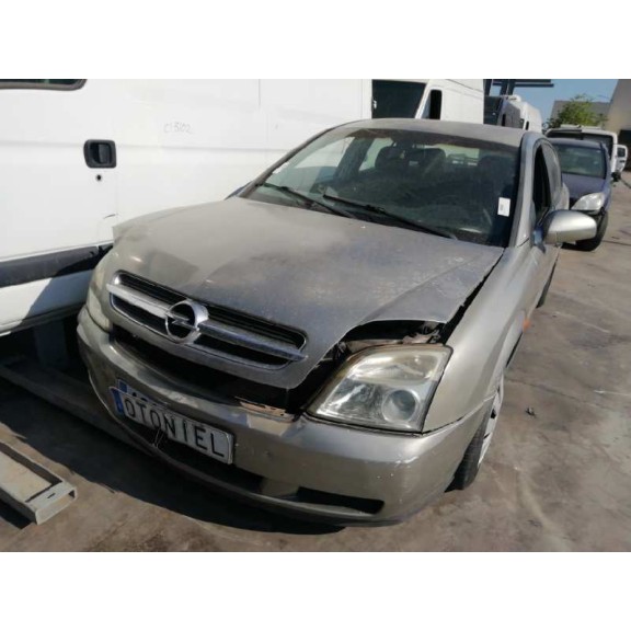 opel vectra c berlina del año 2003