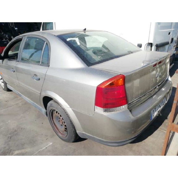 opel vectra c berlina del año 2003