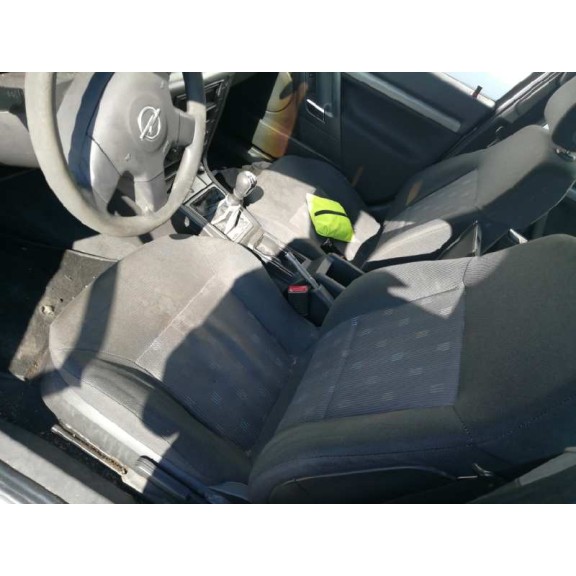 opel vectra c berlina del año 2003