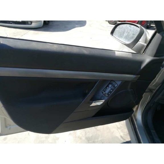 opel vectra c berlina del año 2003