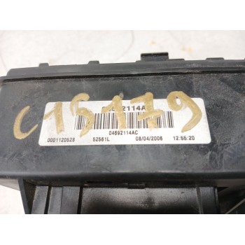 Recambio de caja reles / fusibles para chrysler jeep gr.cherokee (wh) 3.0 crd limited referencia OEM IAM 04692114ac  