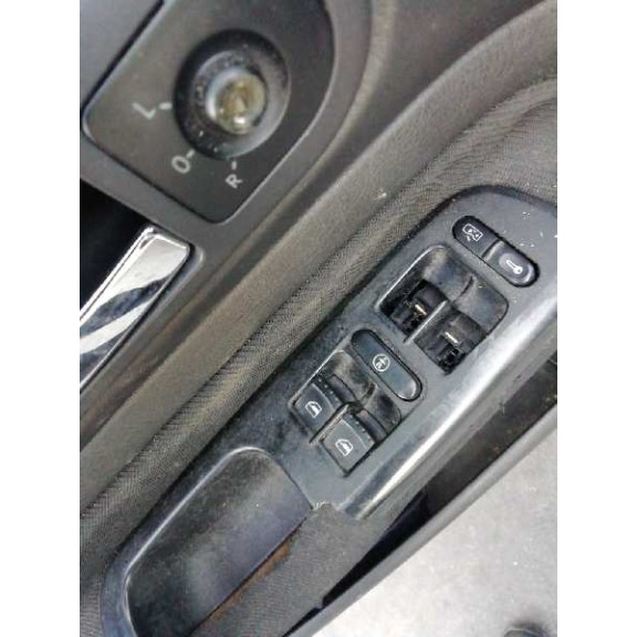 volkswagen golf iv berlina (1j1) del año 2001