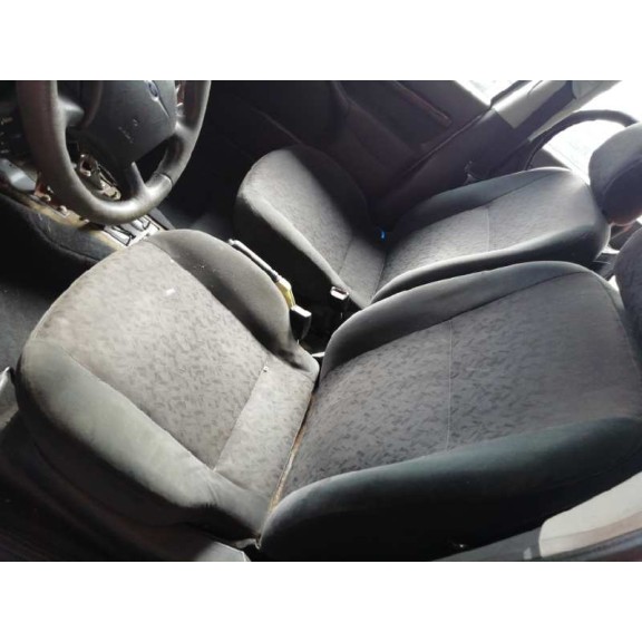 ford focus berlina (cak) del año 1999