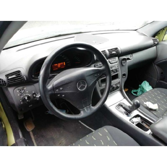 mercedes-benz clase c (w203) sportcoupe del año 2002