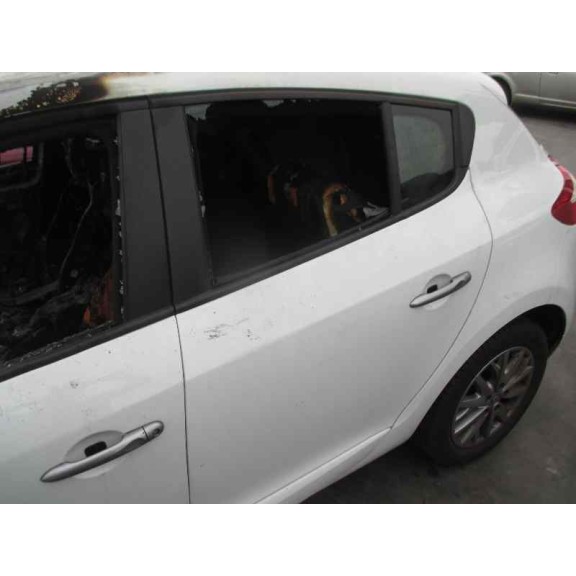 renault megane iii berlina 5 p del año 2014