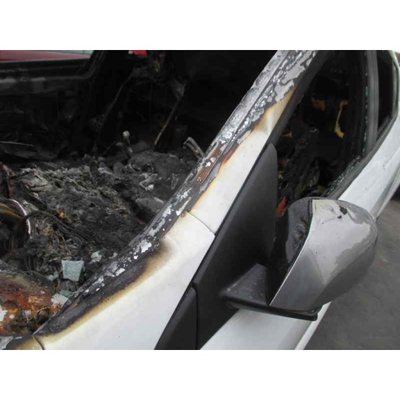 renault megane iii berlina 5 p del año 2014