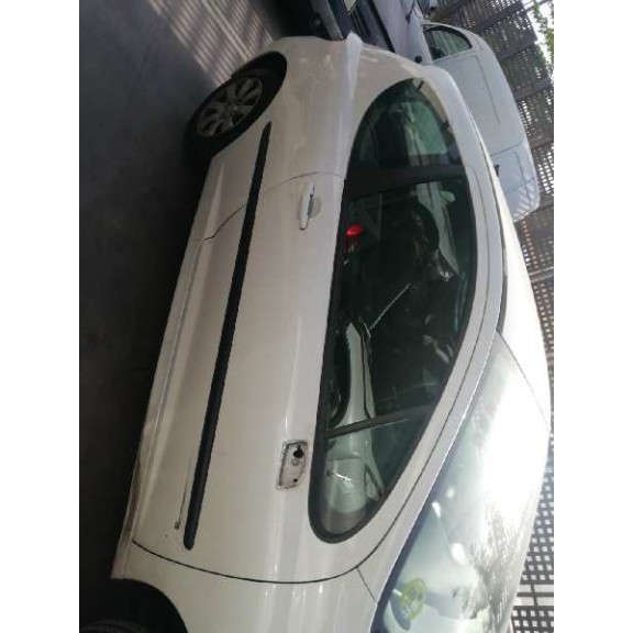 peugeot 207 del año 2007