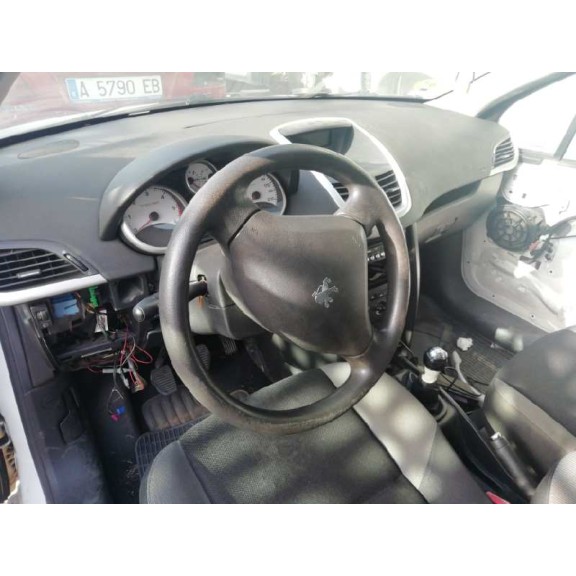 peugeot 207 del año 2007