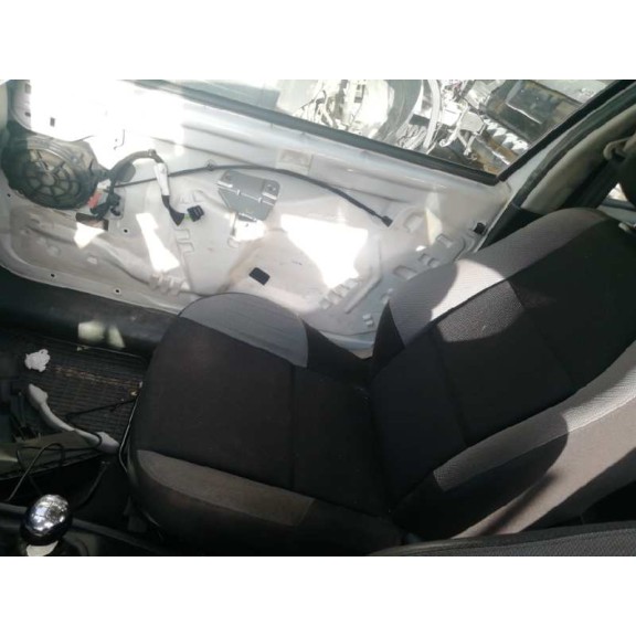 peugeot 207 del año 2007