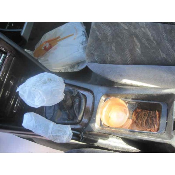 mitsubishi galant berlina (ea0) del año 2000