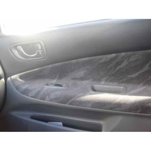 mitsubishi galant berlina (ea0) del año 2000