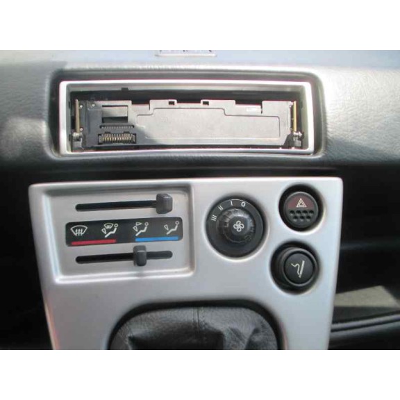 microcar mc1 del año 2004