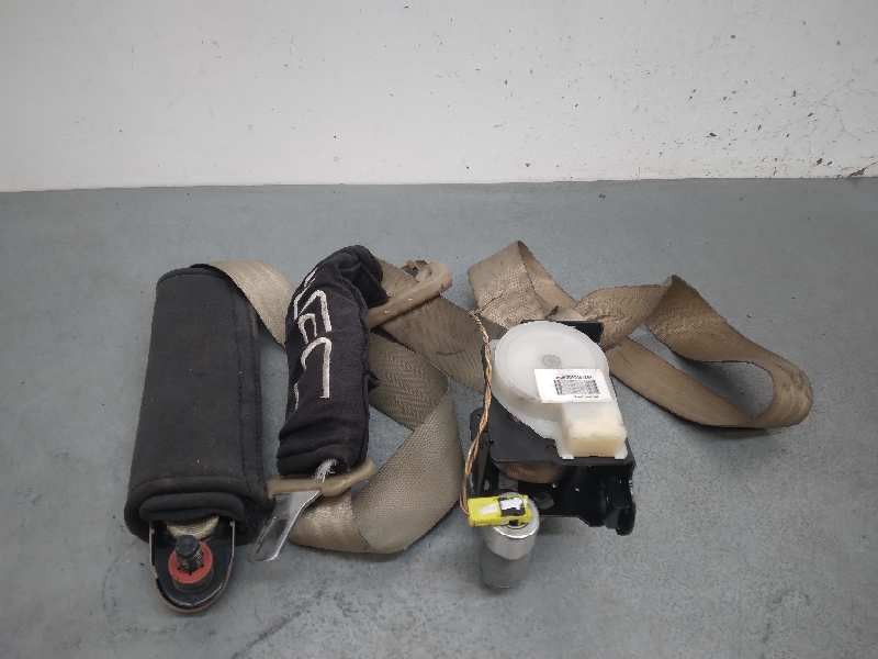 Recambio de pretensor airbag derecho para ssangyong rodius xdi referencia OEM IAM 7462221001  