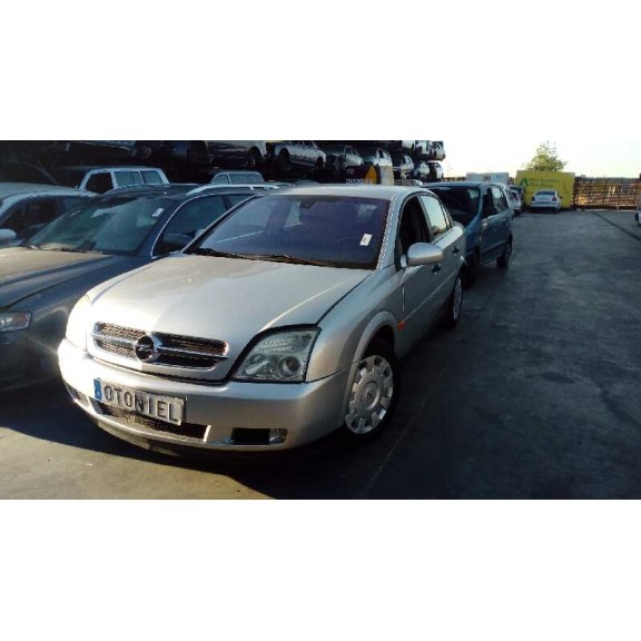 opel vectra c berlina del año 2002