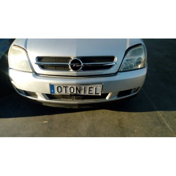 opel vectra c berlina del año 2002