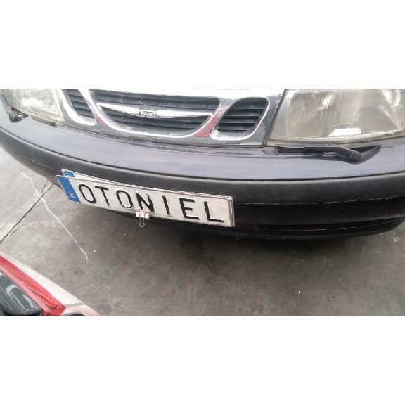 saab 9-3 berlina del año 2001