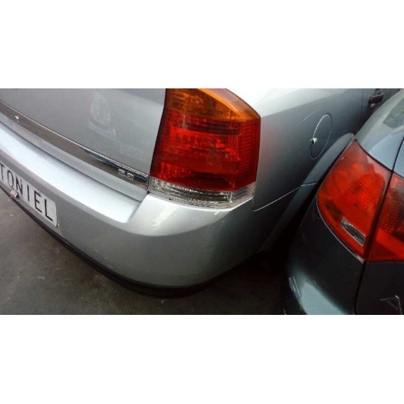 opel vectra c berlina del año 2002