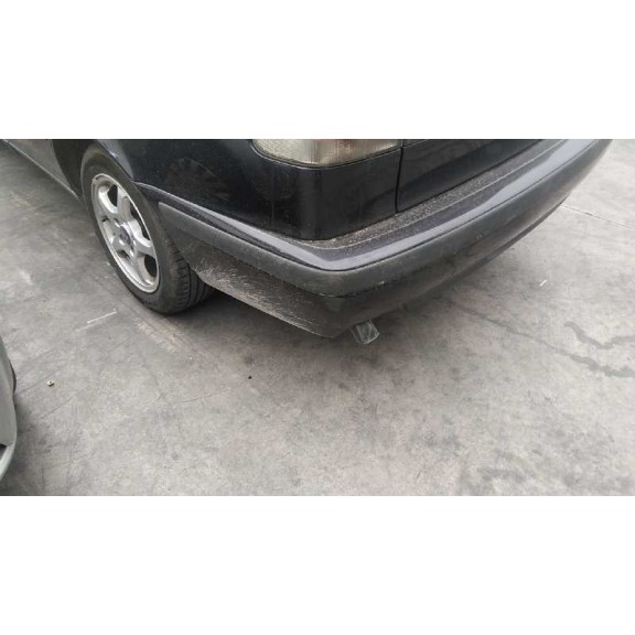 saab 9-3 berlina del año 2001