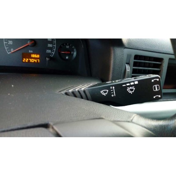 opel vectra c berlina del año 2002