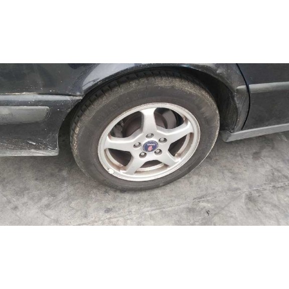 saab 9-3 berlina del año 2001