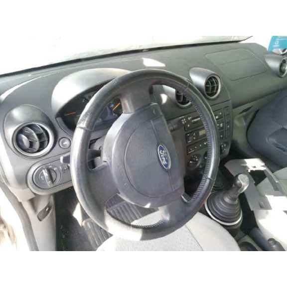 ford fiesta (cbk) del año 2003