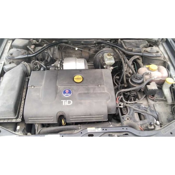 saab 9-3 berlina del año 2001