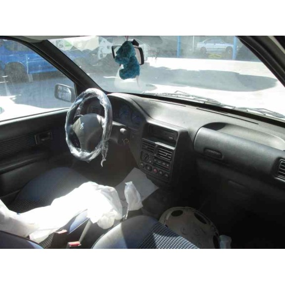 peugeot 106 (s2) del año 2000