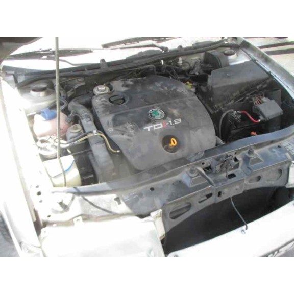 skoda octavia combi (1u5) del año 2001