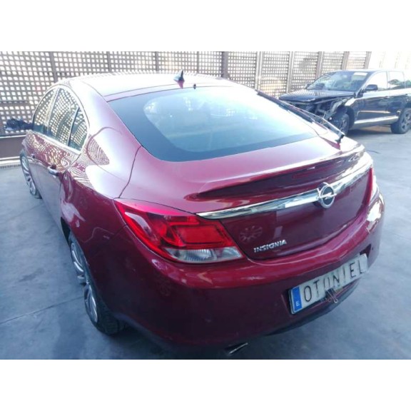 opel insignia berlina del año 2010