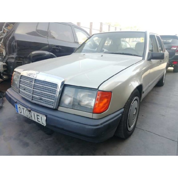 mercedes-benz clase e (w124) berlina del año 1995