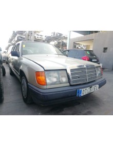 mercedes-benz clase e (w124) berlina del año 1995 2