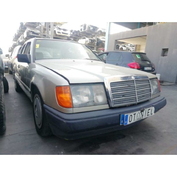mercedes-benz clase e (w124) berlina del año 1995