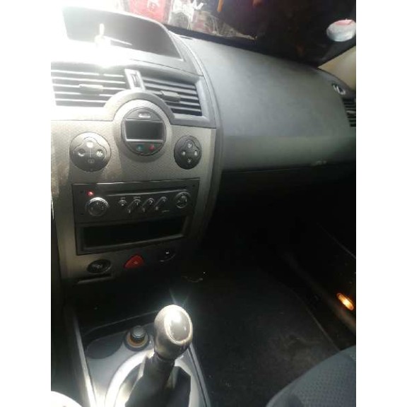 renault megane ii berlina 5p del año 2004