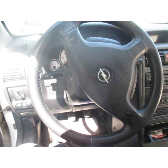 opel astra g berlina del año 2003