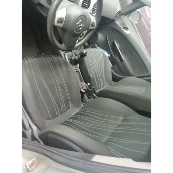 opel corsa d del año 2007