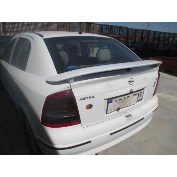 opel astra g berlina del año 2003