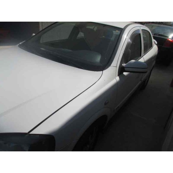 opel astra g berlina del año 2003