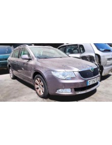 skoda superb combi (3t5) del año 2010