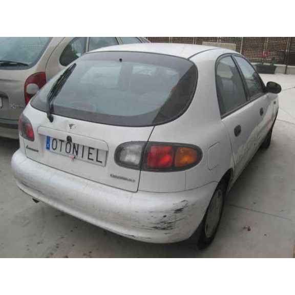 daewoo lanos del año 2002
